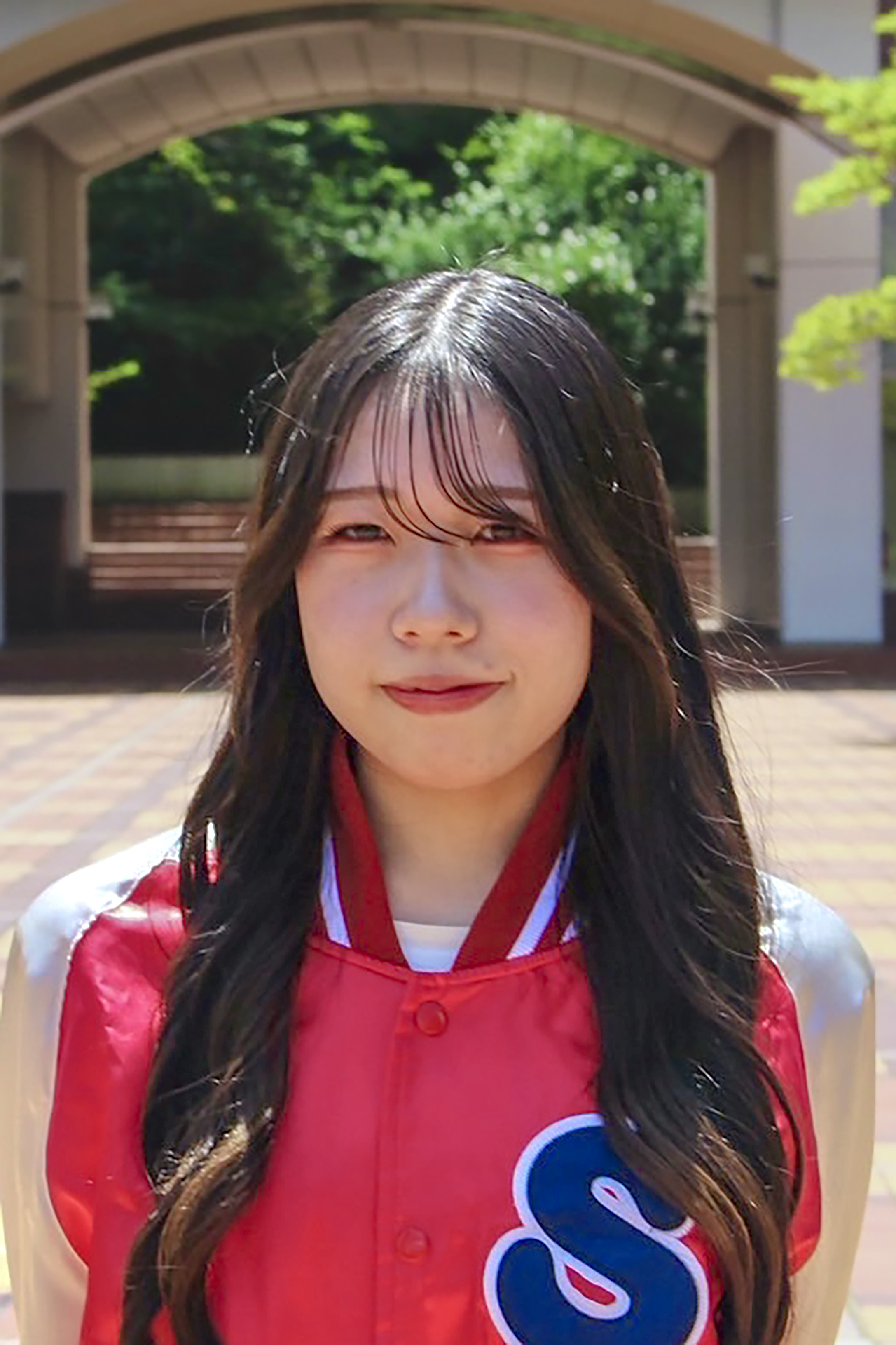 委員長挨拶 委員長 加藤花捺